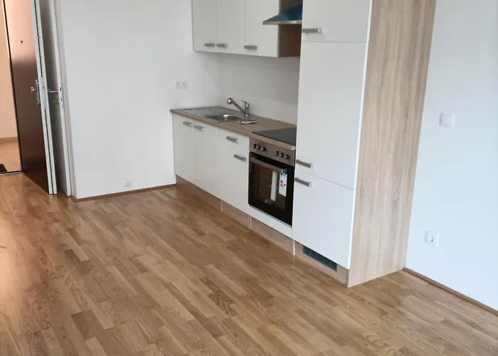 Hauptbahnhof Flat At Train Station *