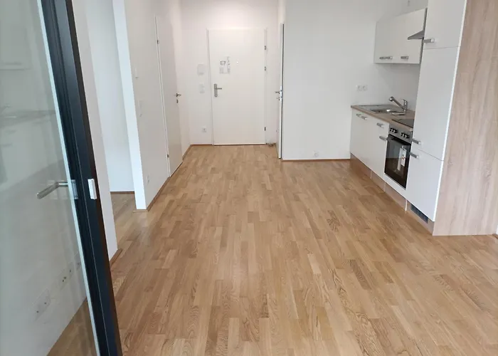 Hauptbahnhof Flat At Train Station