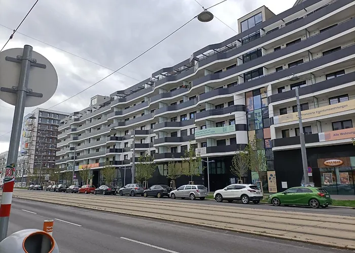 Hauptbahnhof Flat At Train Station